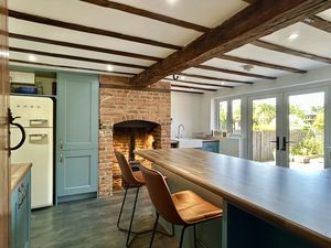 Breakfast Kitchen- click for photo gallery